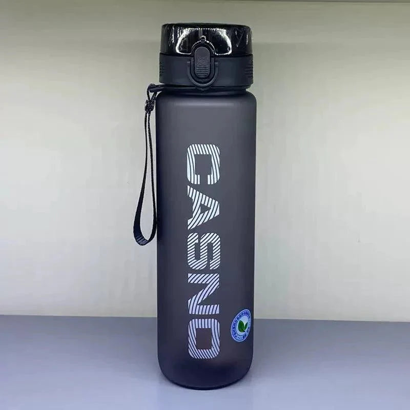 Casino Frosted Sports Water Bottle Plastic Portable Bottle With Lid For Men And Women