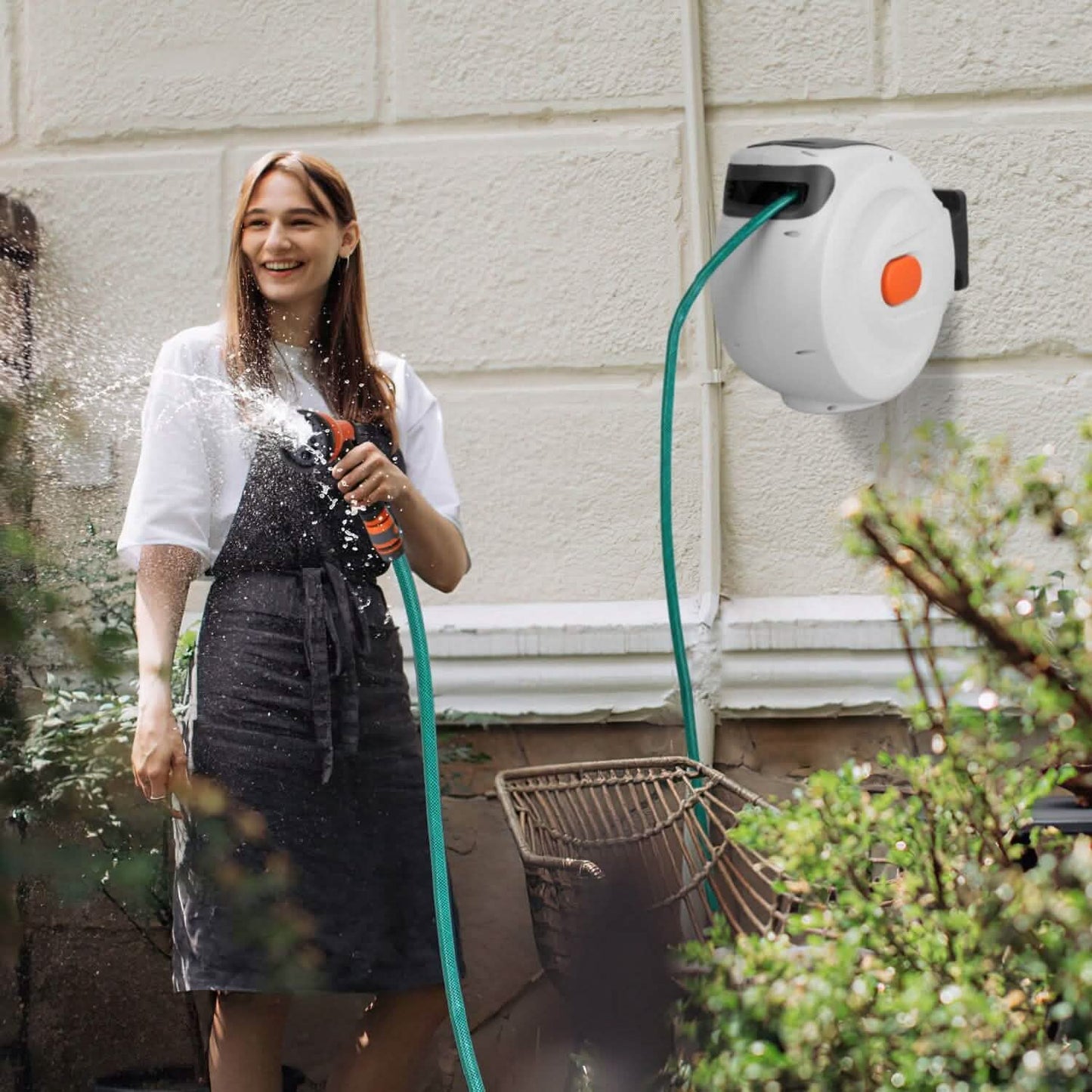 Wall Mounted Automatic Retractable Garden Hose Reel